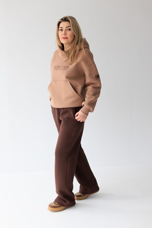 H2H code - Aukštos kokybės laisvalaikio kostiumai