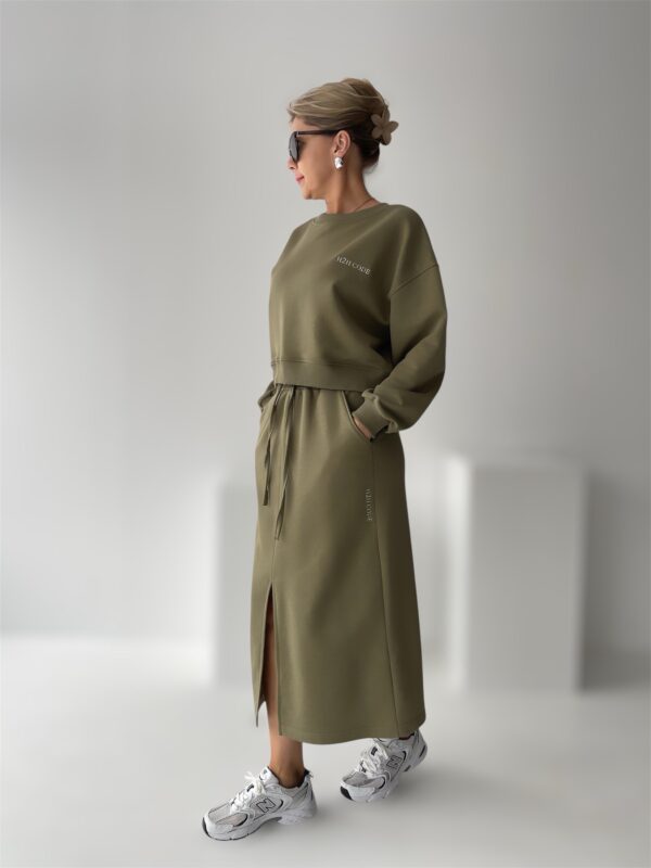 H2H code - Aukštos kokybės laisvalaikio kostiumai